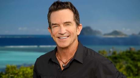 Survivor S40 Host (1)