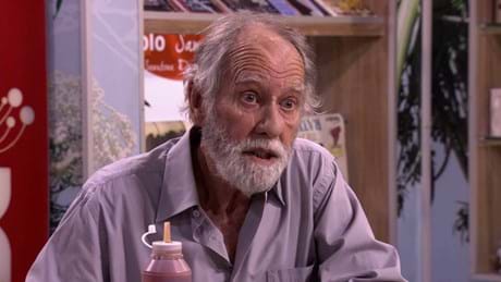 Oom Rodney in Binnelanders (DStv channel 144).