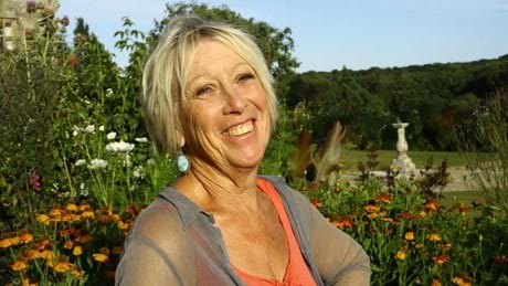 Great British Gardens S01 EPG.JPG