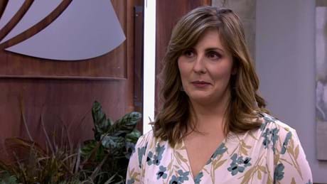 Janneke Stuurman in Binnelanders on kyNET (DStv channel 144).